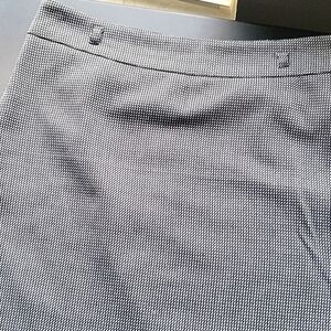 Ann Taylor houndstooth skirt